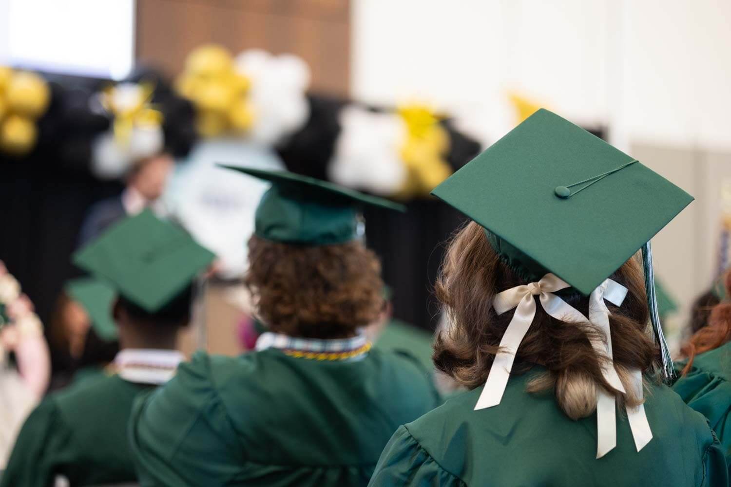 sombreros de graduación foto